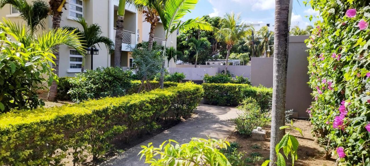 La Marquise Apartment Flic en Flac Exterior photo